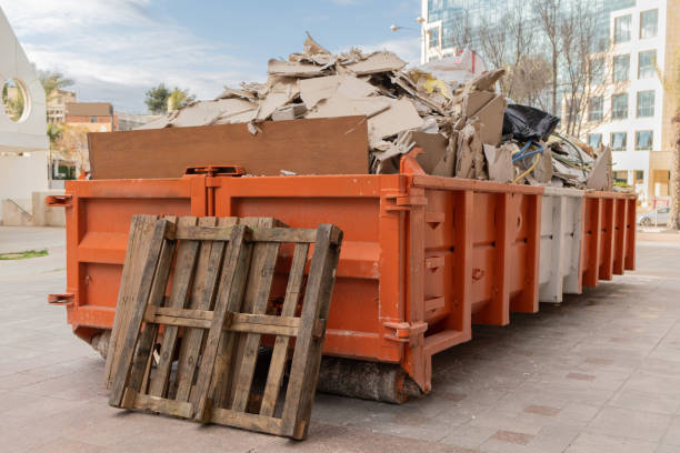 Best Construction Debris Removal  in Nashotah, WI